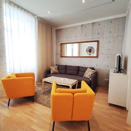 Bright Apartment Mariahilf Відень Екстер'єр фото