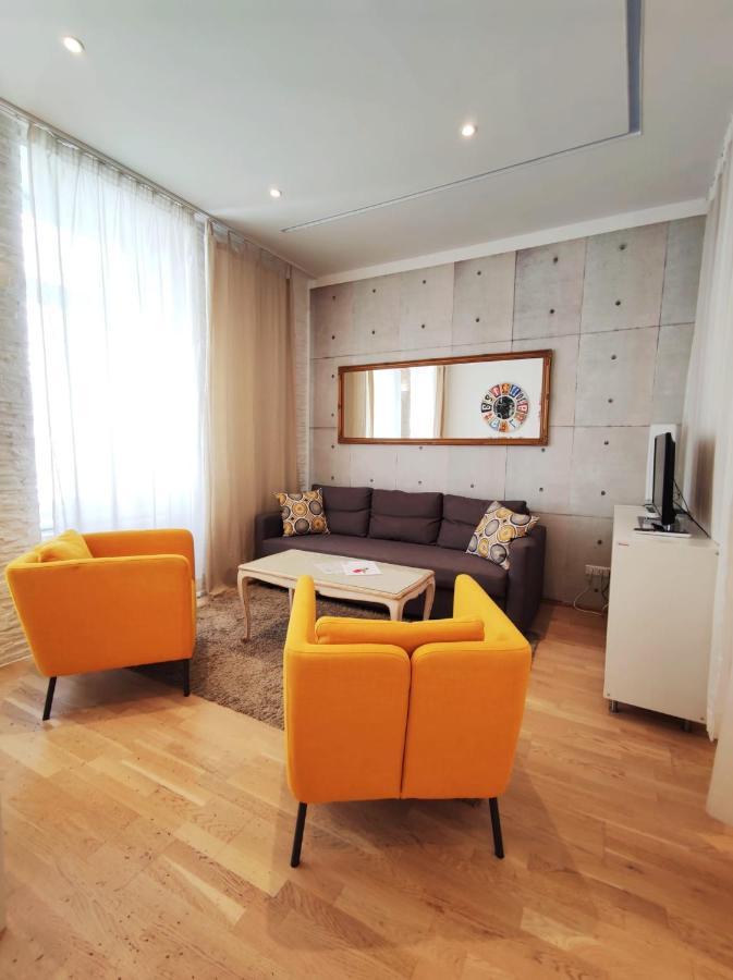 Bright Apartment Mariahilf Відень Екстер'єр фото